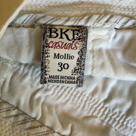 BKE Shorts - Picture 6 of 6